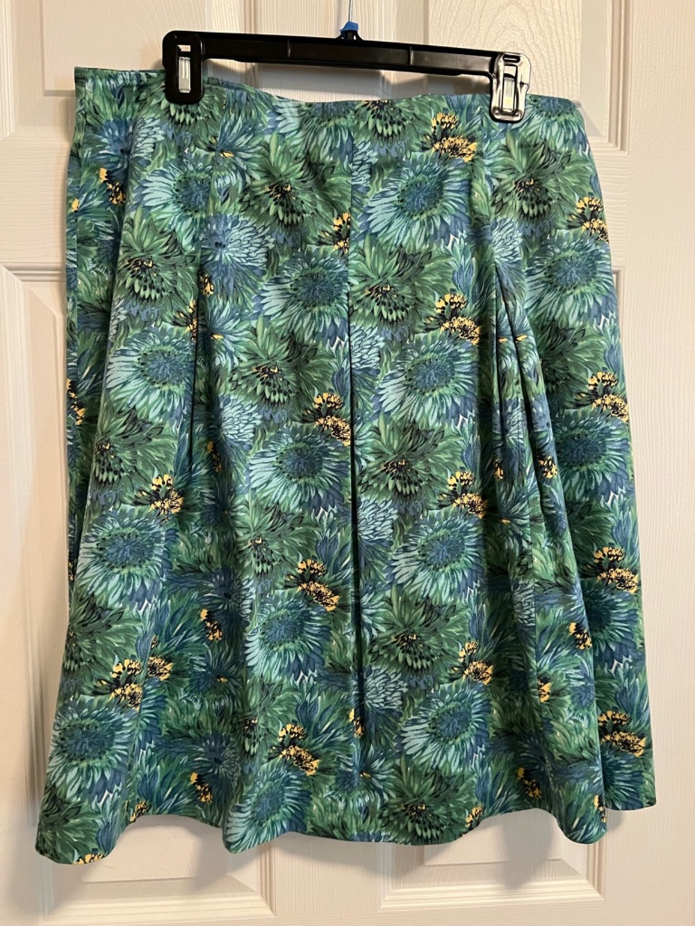 Talbots Green Teal Floral Petite skirt